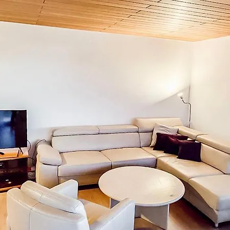 - Schoene Aussicht *