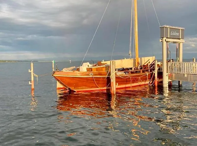 - Schoene Aussicht *